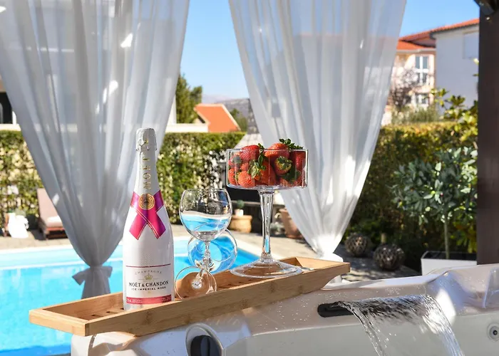 בית נופש My Dalmatia - Sea View Bella With Private Heated Pool And Jacuzzi *