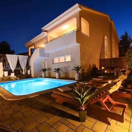 My Dalmatia - Sea View Bella With Private Heated Pool And Jacuzzi Pridraga
