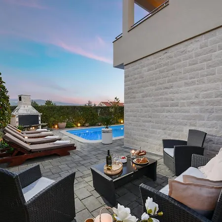 My Dalmatia - Sea View Bella With Private Heated Pool And Jacuzzi Pridraga